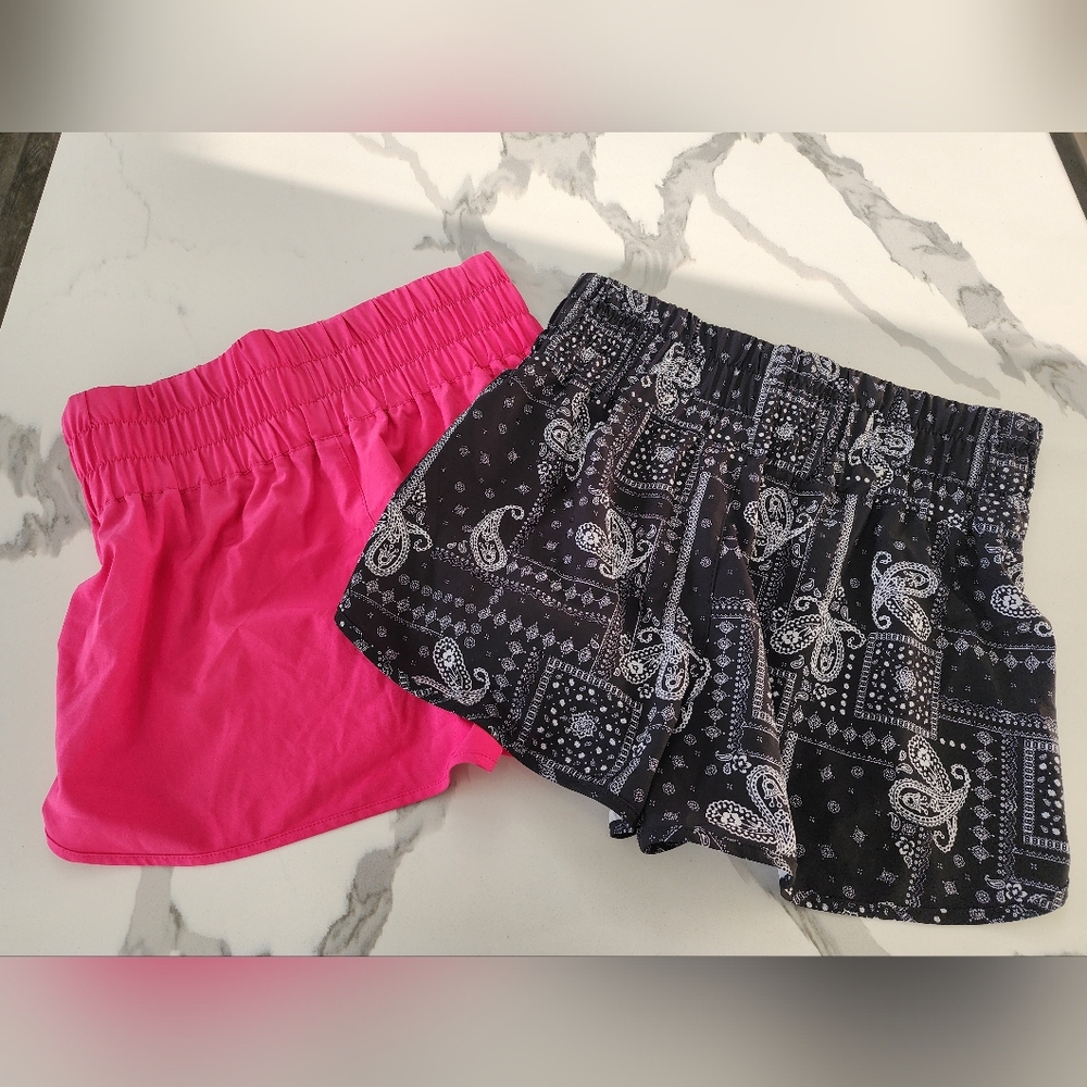 NoBOUNDARIES Women's Athletic Shorts NWOT Sz. MEDIUM